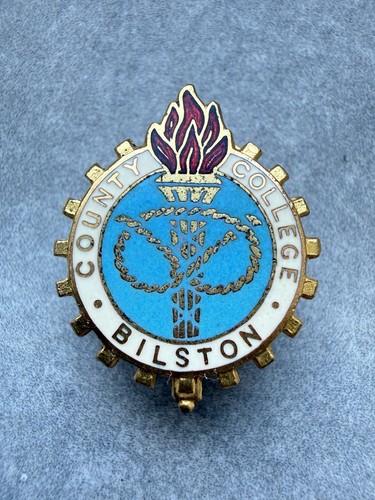 Bilston county college badge - bilston,
